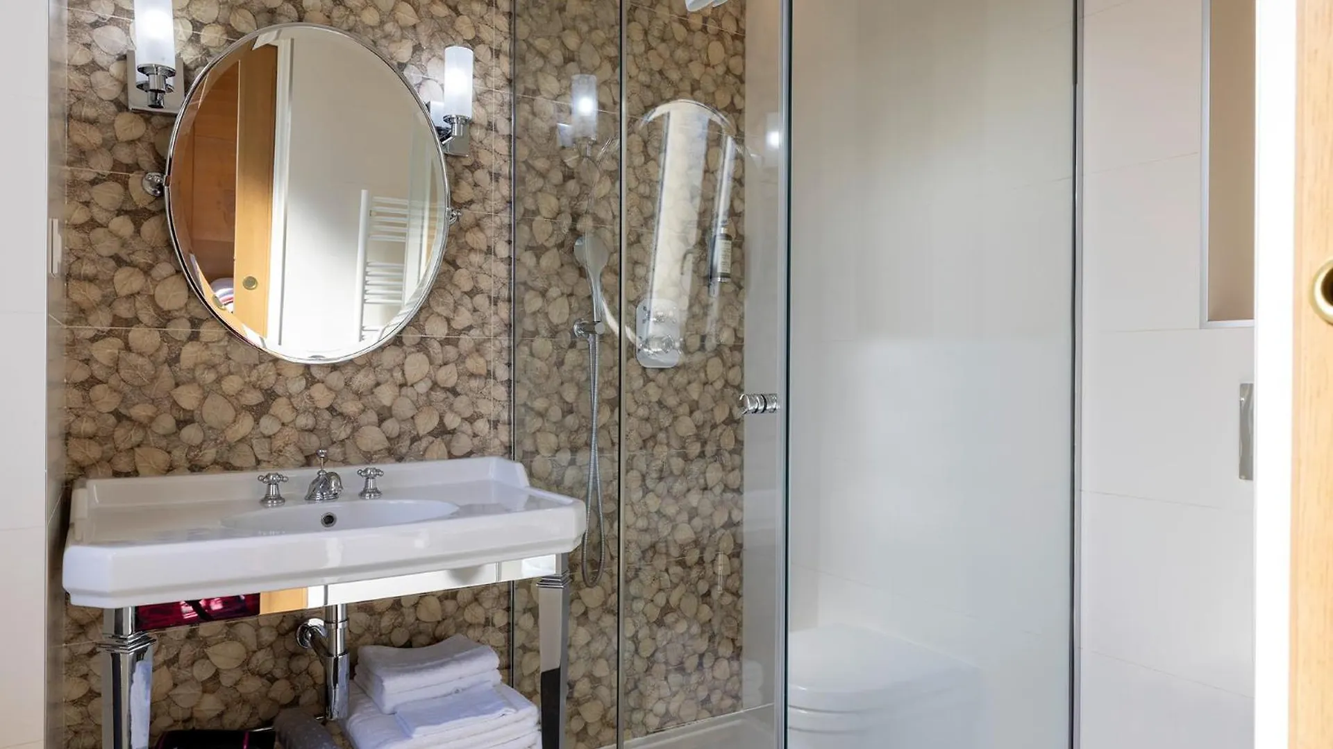 ***  Hotel Muguet Paris Frankreich