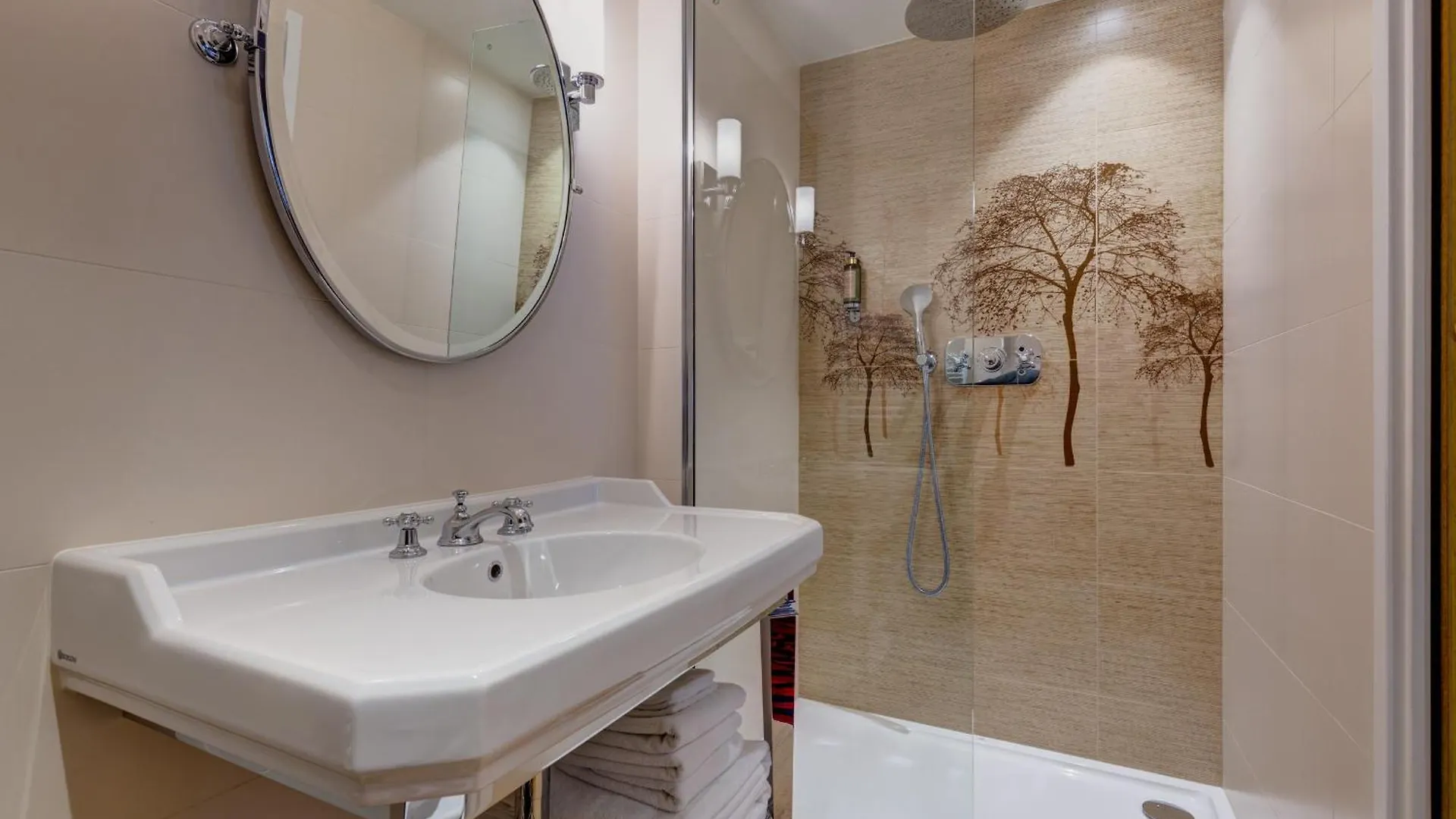 Hotel Muguet Paris 3*,